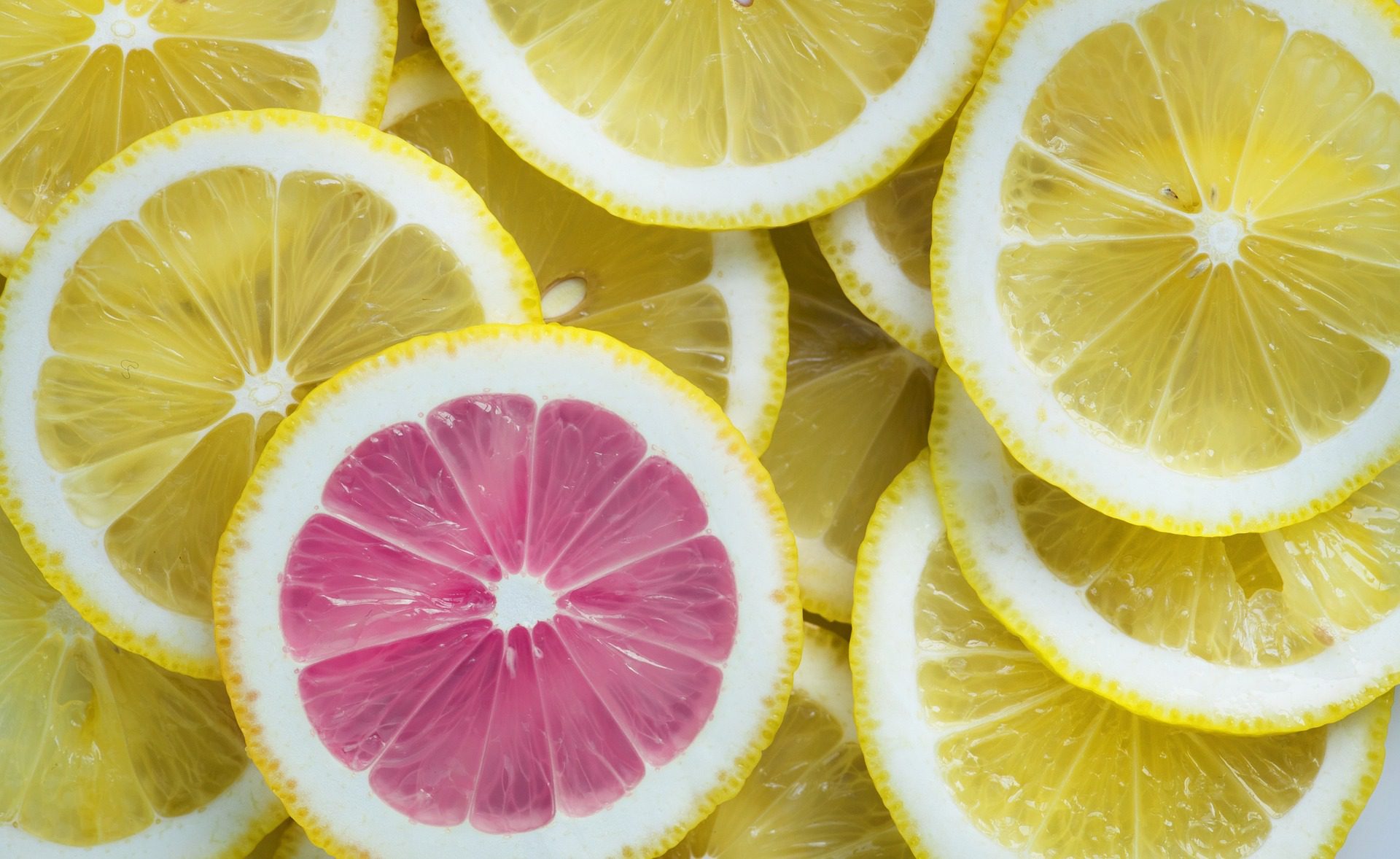 lemon 3303842 1920 - Vitamin C- 1 z mnoha důležitých vitamínů